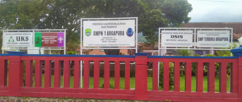 Gedung SMP Negeri 1 Argapura